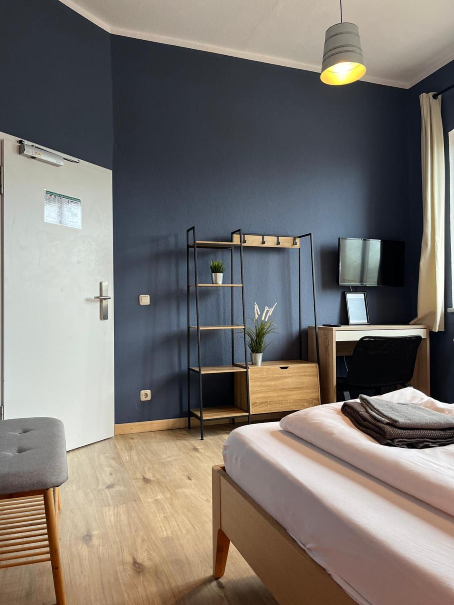Blue Doors Hostel Ktv 로스토크 외부 사진