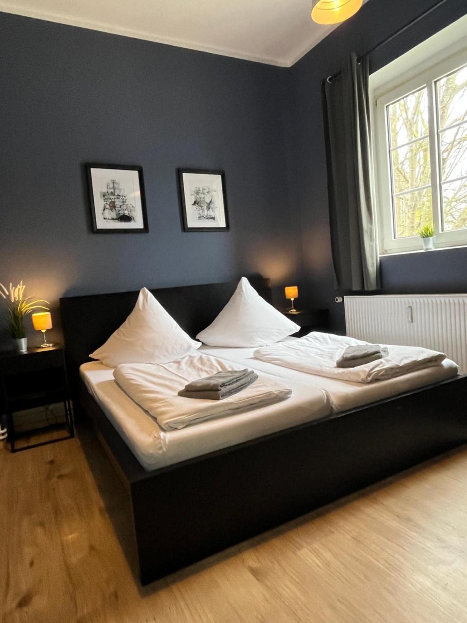 Blue Doors Hostel Ktv 로스토크 외부 사진