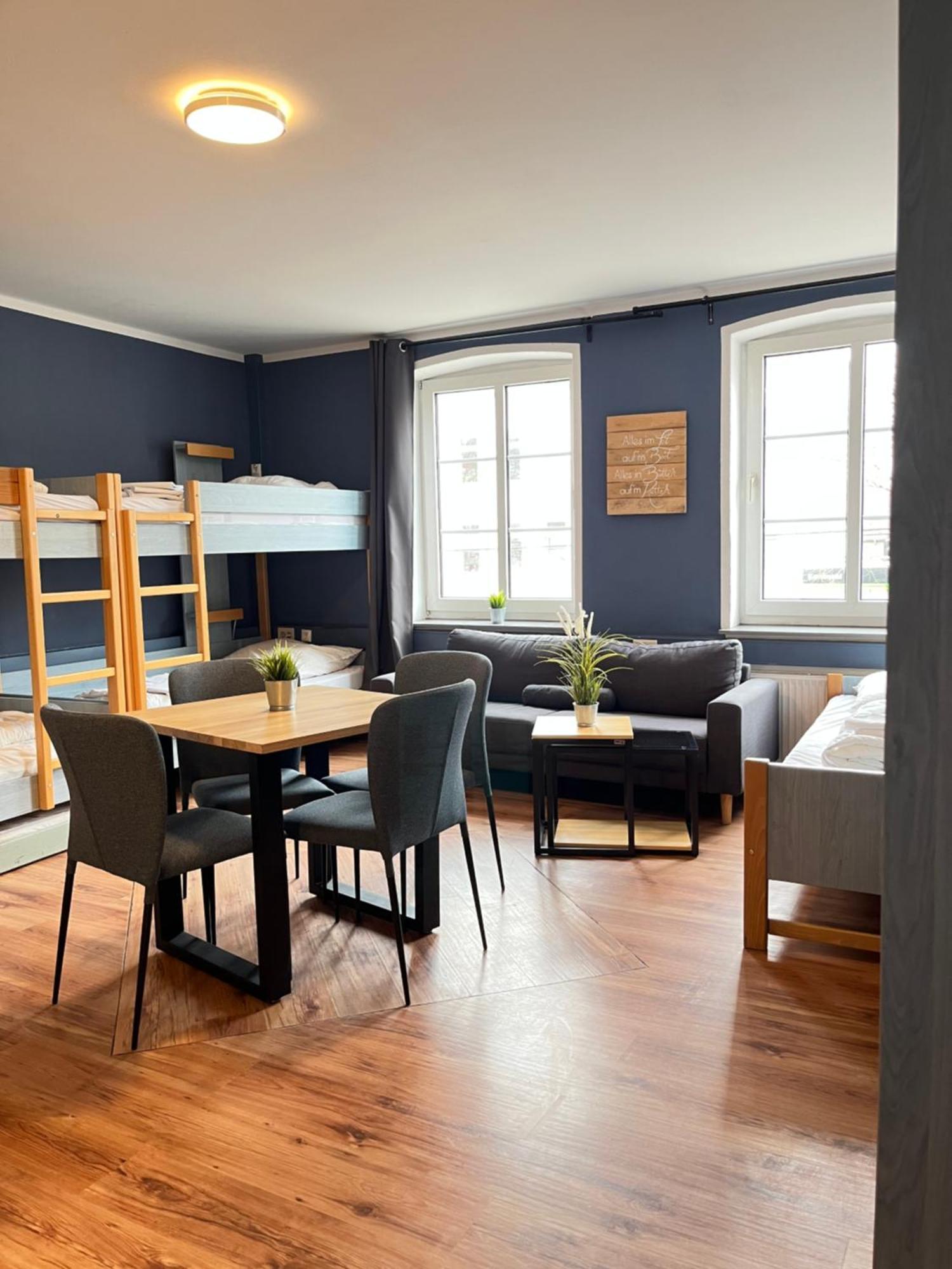 Blue Doors Hostel Ktv 로스토크 외부 사진