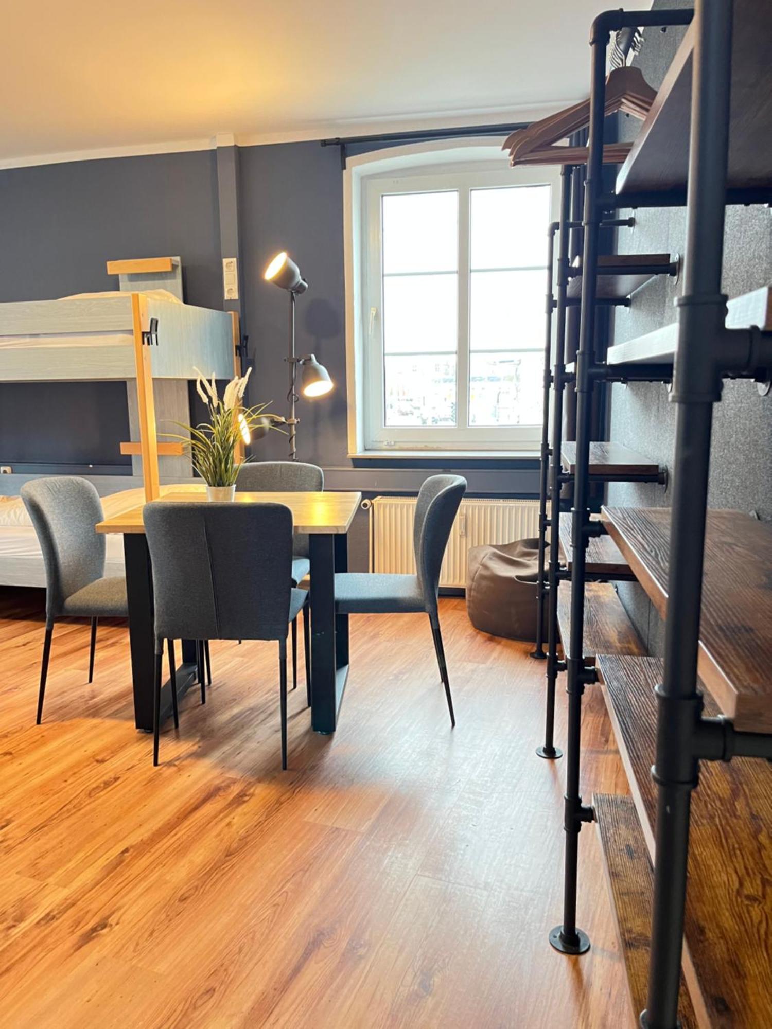 Blue Doors Hostel Ktv 로스토크 외부 사진