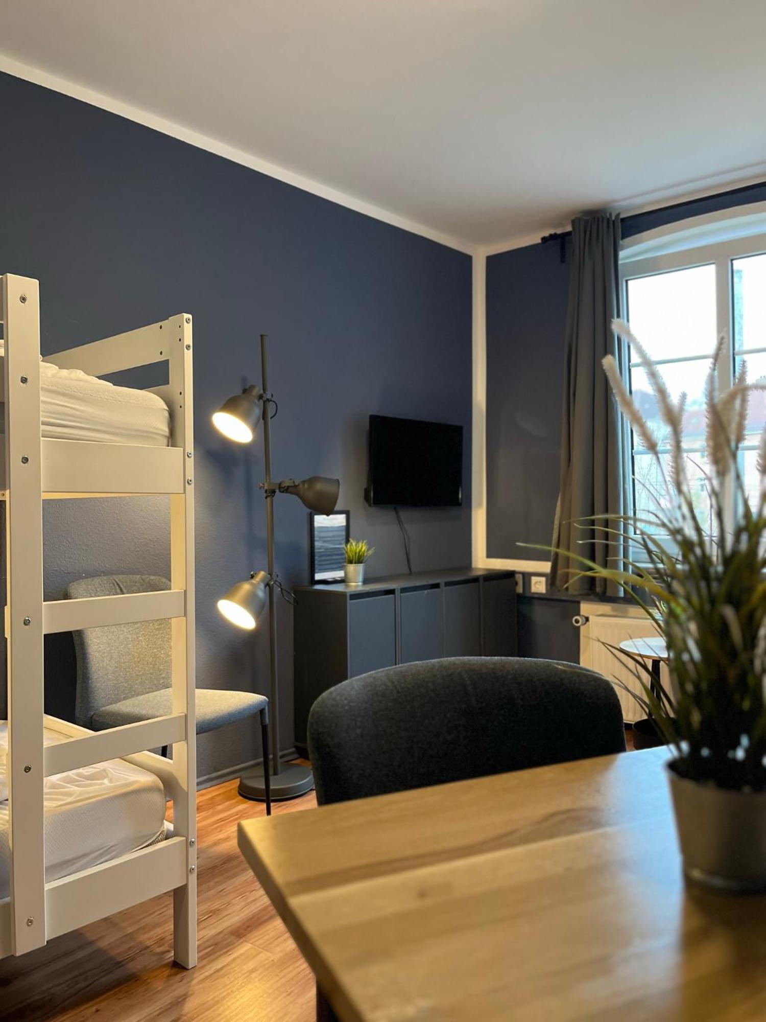 Blue Doors Hostel Ktv 로스토크 외부 사진