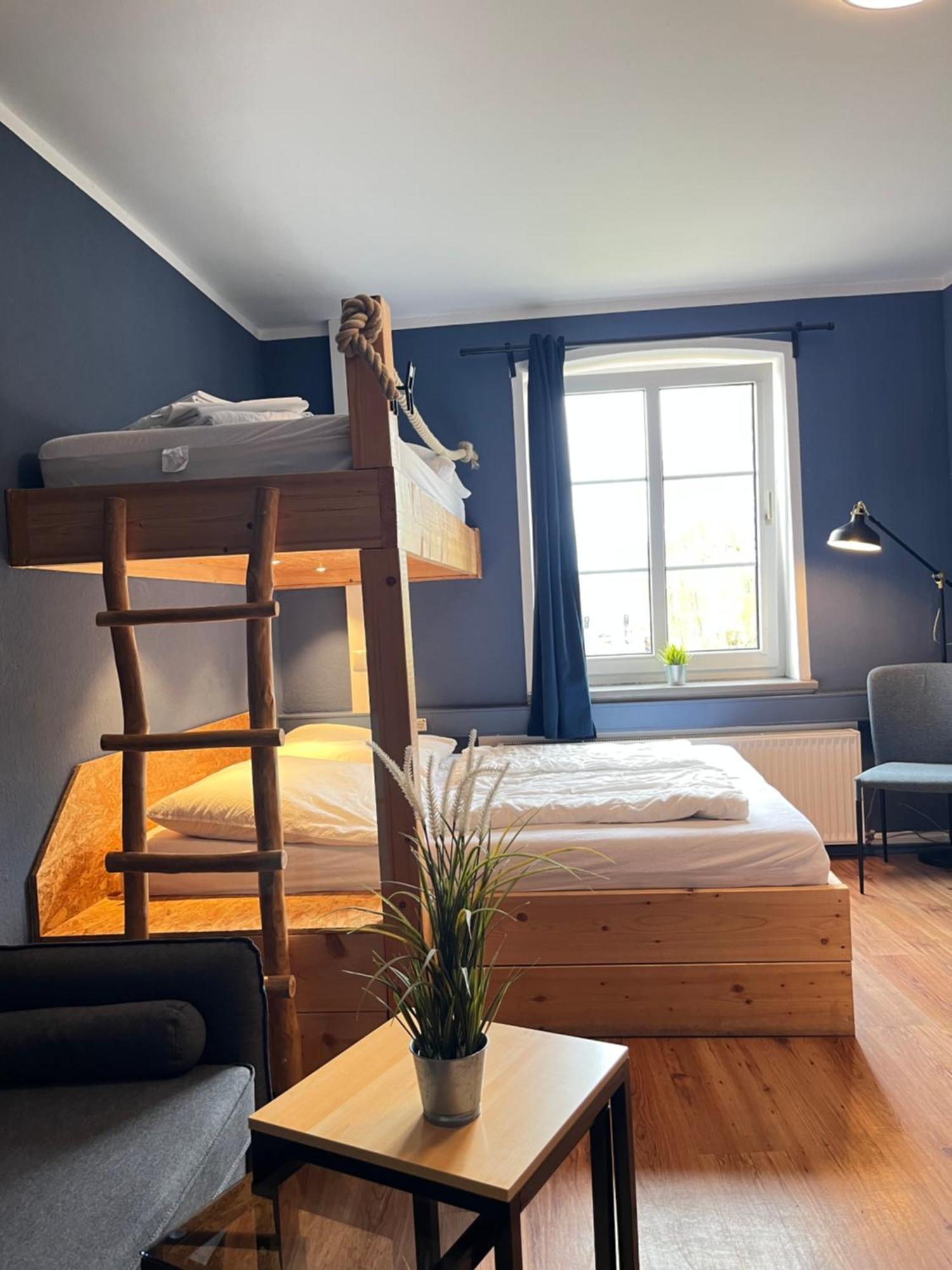Blue Doors Hostel Ktv 로스토크 외부 사진
